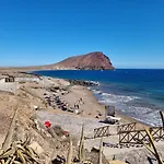 Playa Tejita Directly At The Sea + Beach, 2 Pools, Sea View, Sat-tv, Wifi * Granadilla de Abona